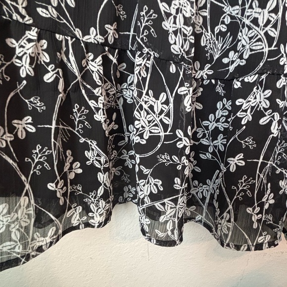 LOFT Black and White Midi Dress with Floral Graphic Design XL - Picture 2 of 8